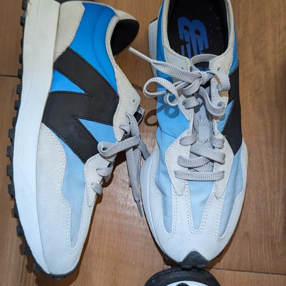 Men's sneakers - Picture 11 of 11